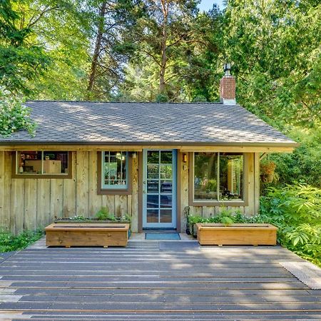 Enchanting Arch Cape Retreat With Hot Tub, Fireplace Villa Exterior photo